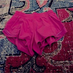 LULULEMON SONIC PINK hotty hot shorts